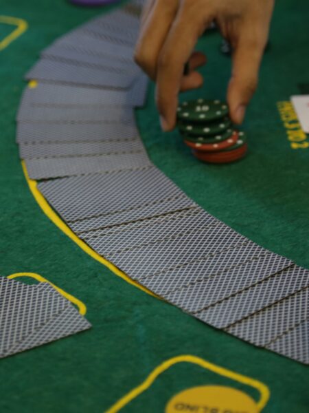 Blackjack strategy basics: 7 moves every beginner should know